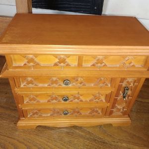 Vintage Jewelry Box